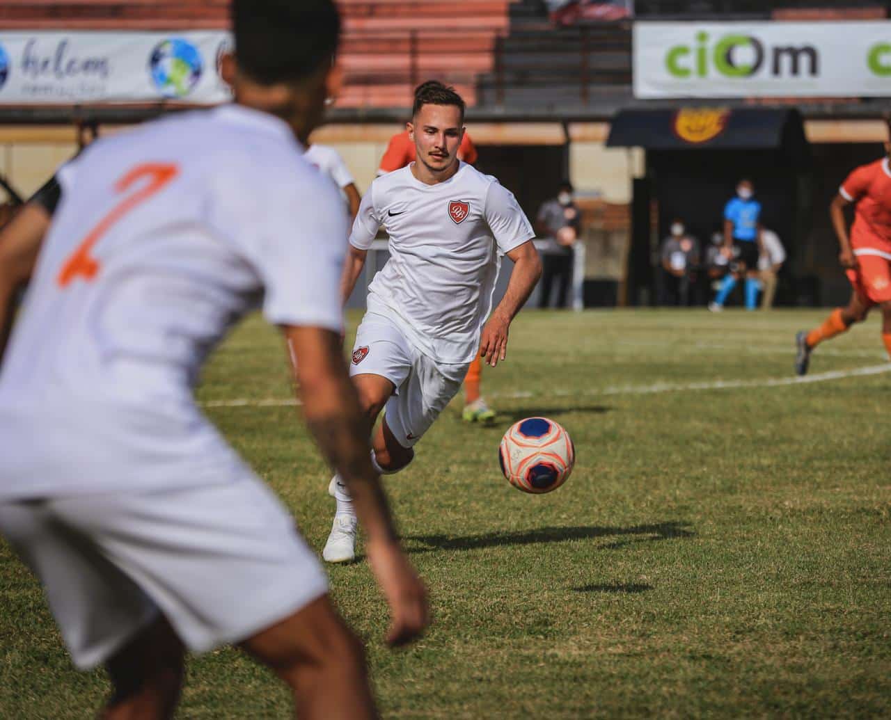 Titular em bela campanha, Pansanato quer Desportivo Brasil brigando no topo