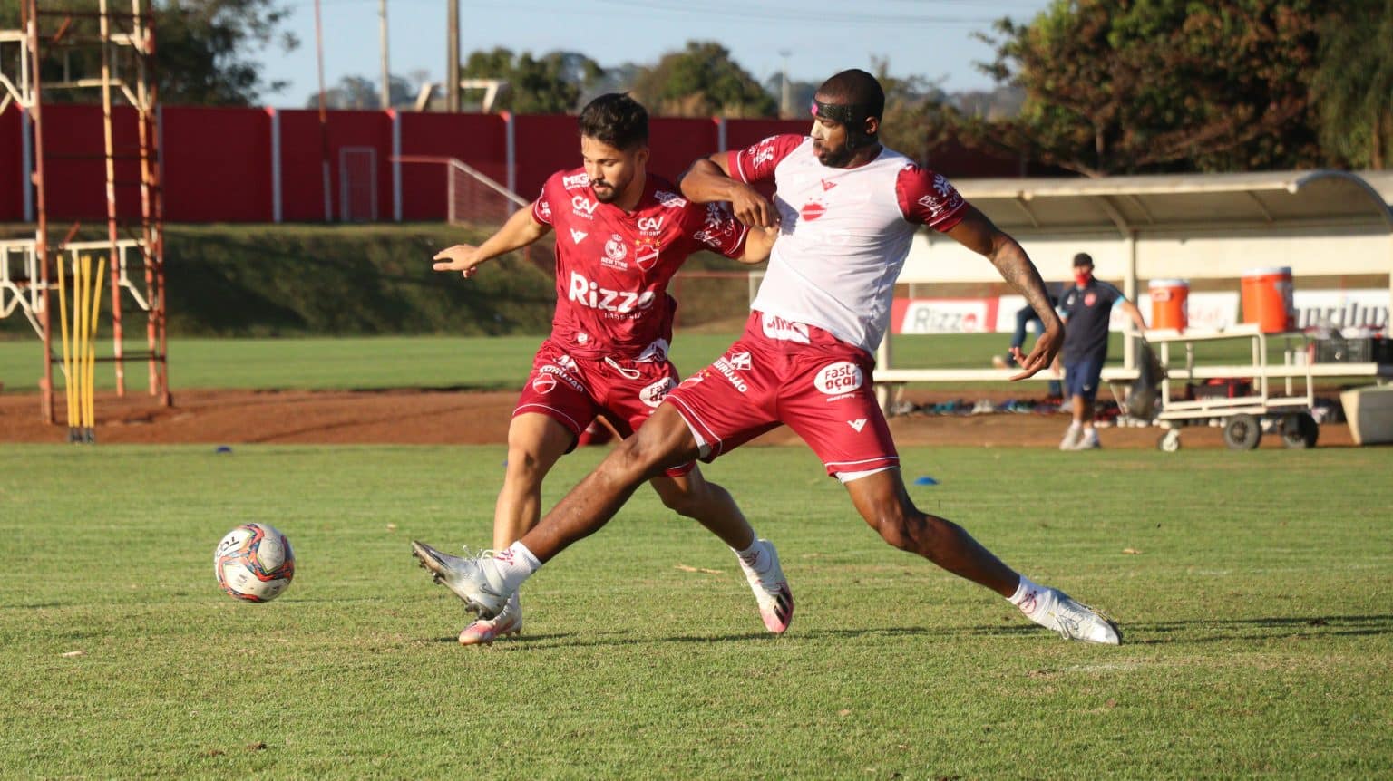 Buscando terceira vit&oacute;ria seguida, Vila Nova visita Ponte Preta