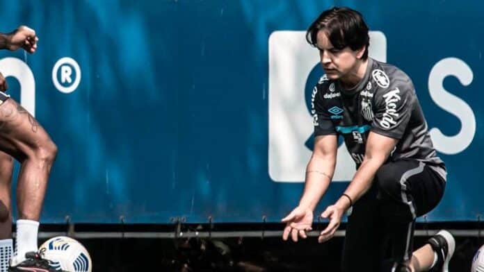 Ap&oacute;s cr&iacute;ticas, DM do Santos dar&aacute; entrevista coletiva