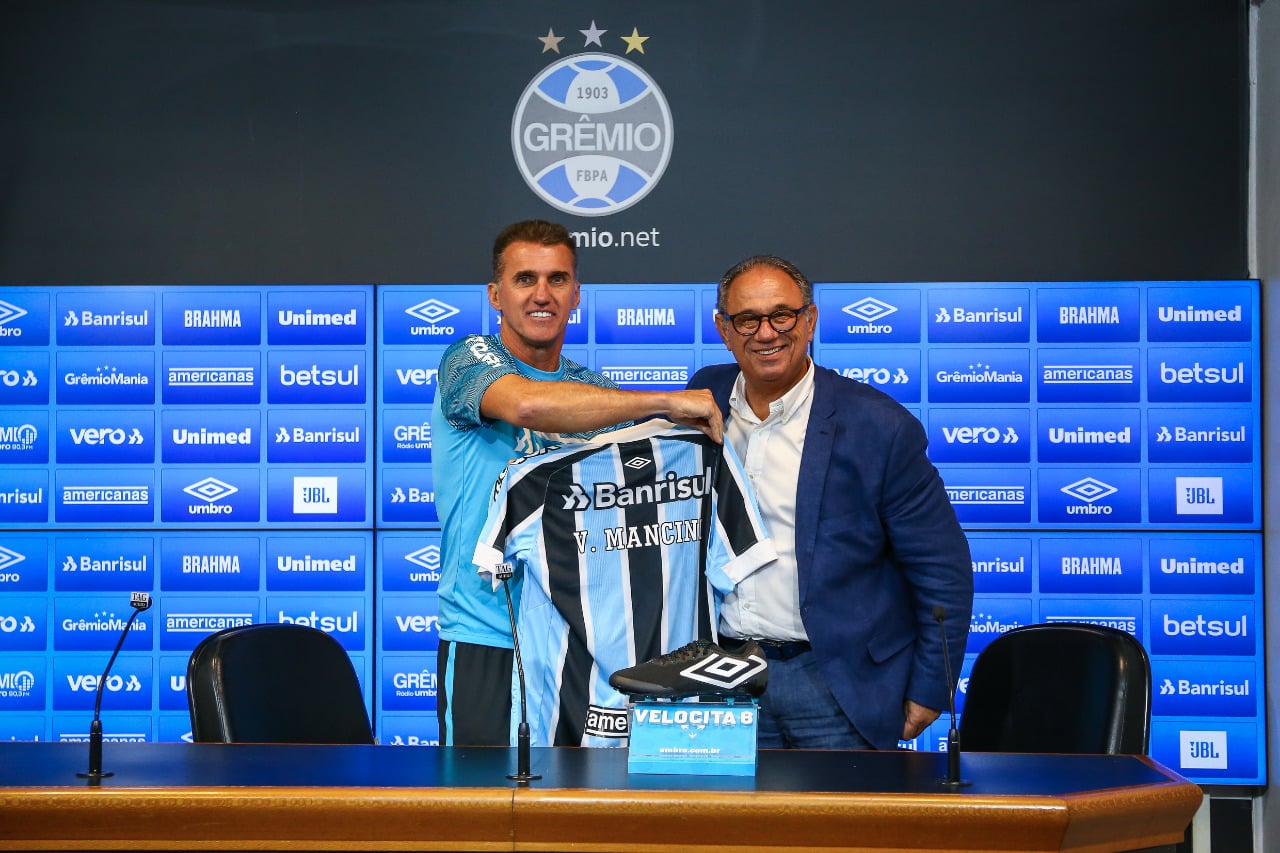 A &uacute;ltima cartada do Gr&ecirc;mio