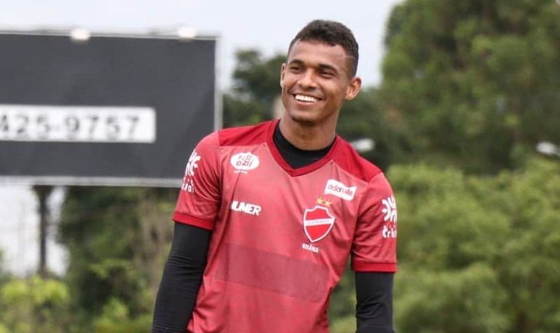 Ex-Vila Nova refor&ccedil;a Santa Cruz na S&eacute;rie D