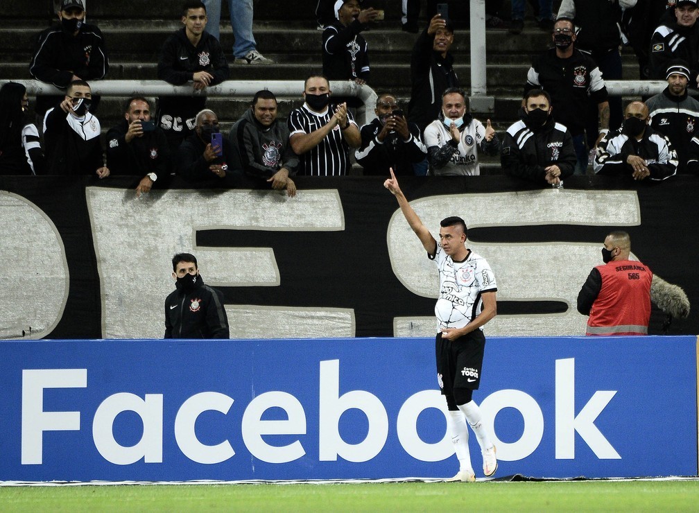 Cantillo almeja ser campe&atilde;o pelo Corinthians: &ldquo;Espero ganhar t&iacute;tulos aqui no clube&rdquo;