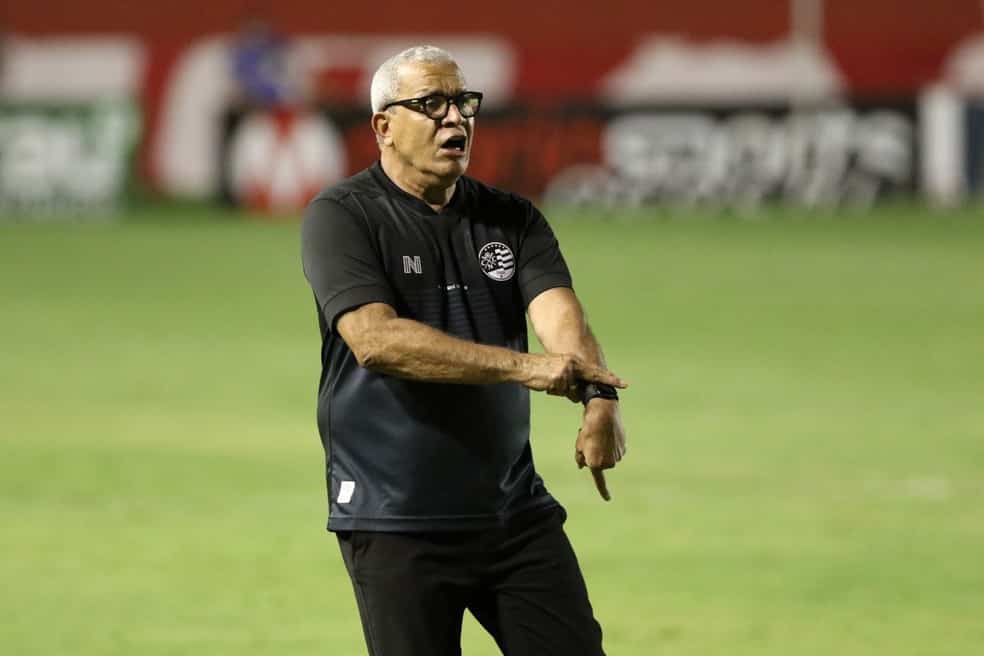 Para H&eacute;lio dos Anjos, N&aacute;utico voltou a ser competitivo