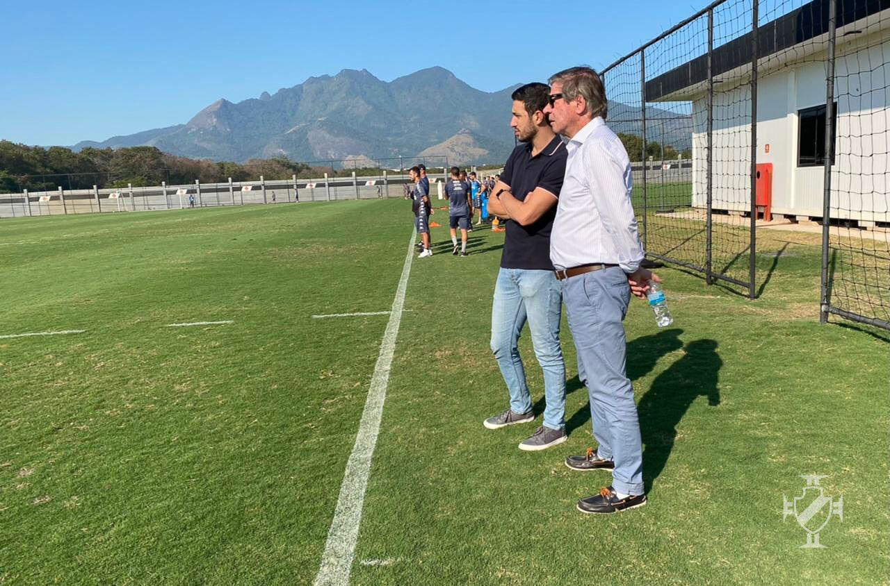 P&aacute;ssaro sobre pol&iacute;tica do Vasco: &ldquo;&Eacute; muito dif&iacute;cil&rdquo;