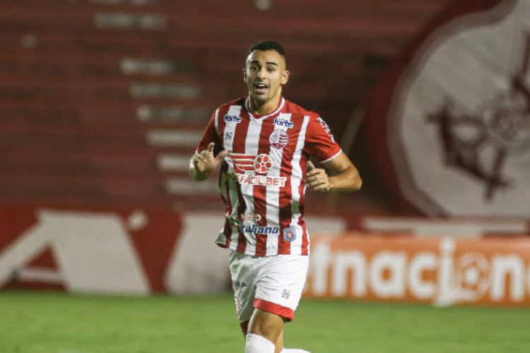 Guilherme Nunes busca espa&ccedil;o no time titular do N&aacute;utico