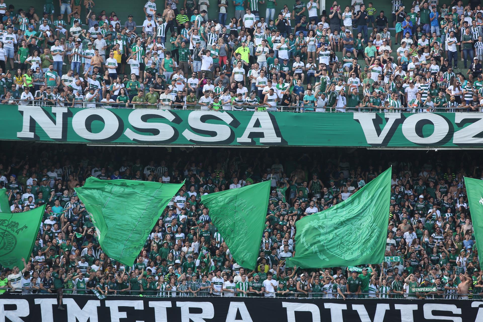 Coritiba promove ação visando lotação do Couto Pereira