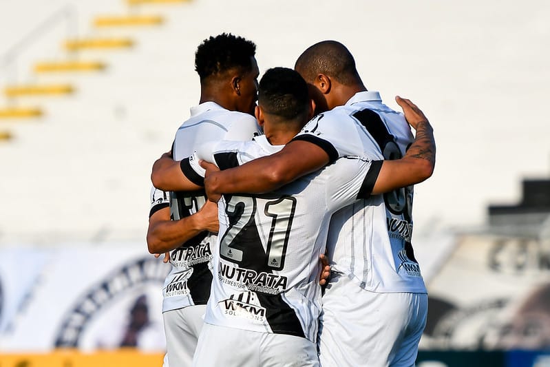 Ponte Preta busca manter tabu histórico diante do Confiança