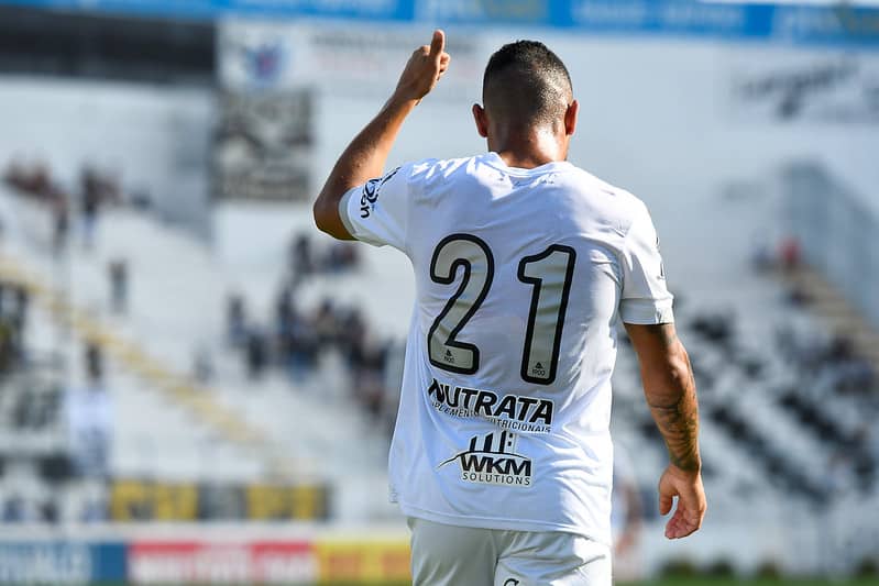 Na luta contra o rebaixamento, Ponte Preta tem sequ&ecirc;ncia que interessa ao Guarani