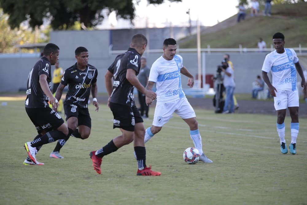 Kleina ressalta sobre a derrota contra o Londrina: &ldquo;N&oacute;s fizemos um jogo tecnicamente um pouco abaixo&rdquo;
