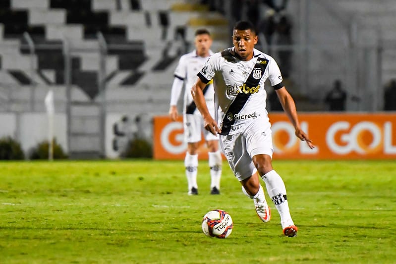 Yago Henrique sobre lesão que sofreu no início do ano: “Foi uma lesão da qual eu me recuperei. Hoje eu estou bem.”