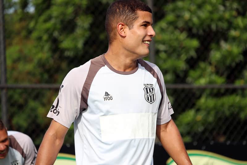 Ponte Preta tem 21 jogadores com contrato perto do fim