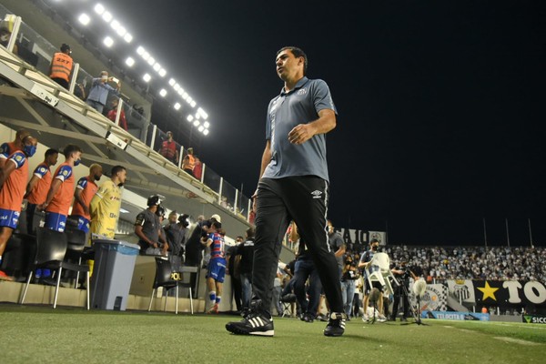 Carille revela pretens&atilde;o de se classificar para a Copa Sul-Americana: &ldquo;Podemos sonhar com algo a mais&rdquo;