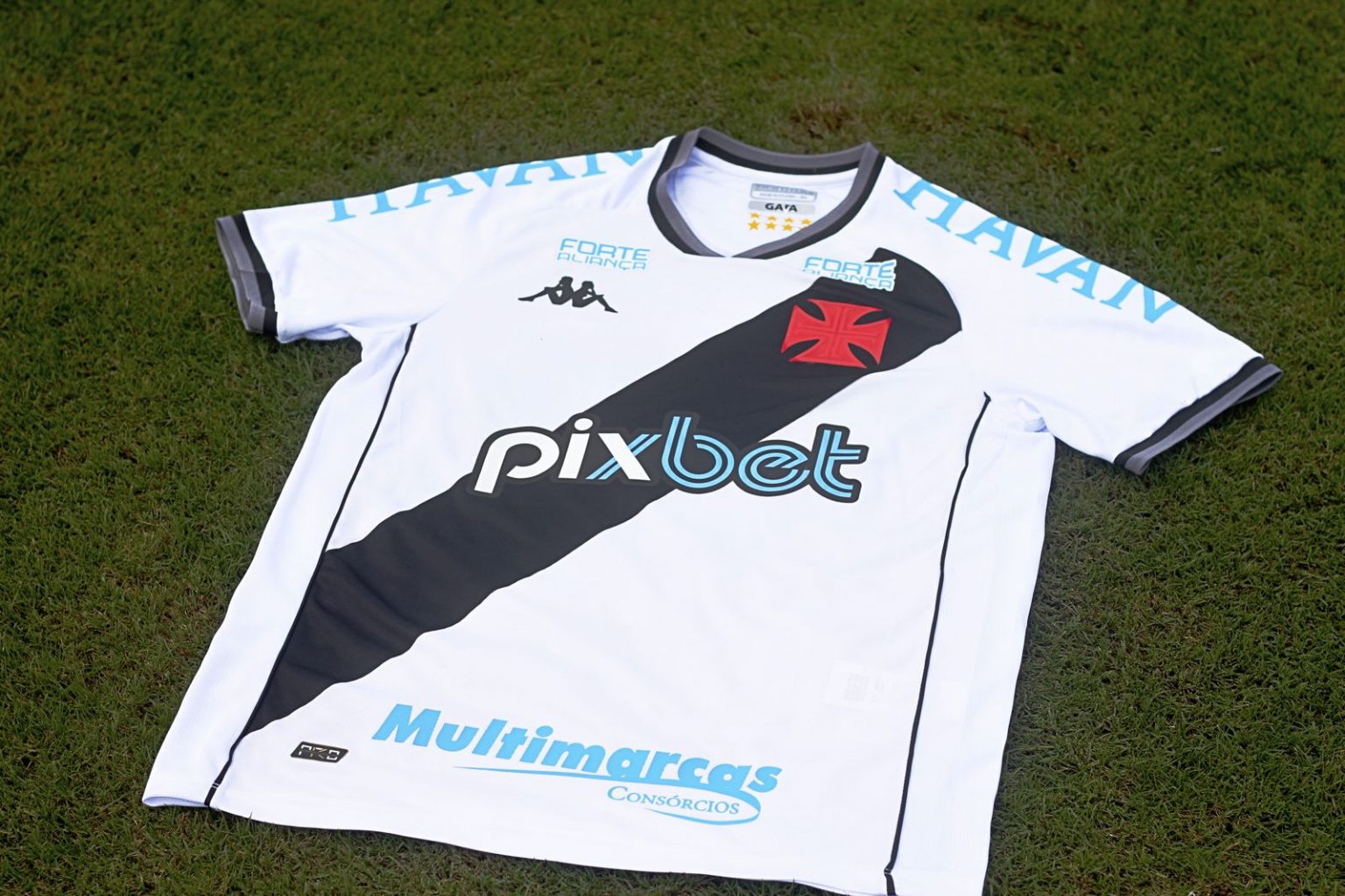Vasco fecha com novo patroc&iacute;nio para a barra da camisa