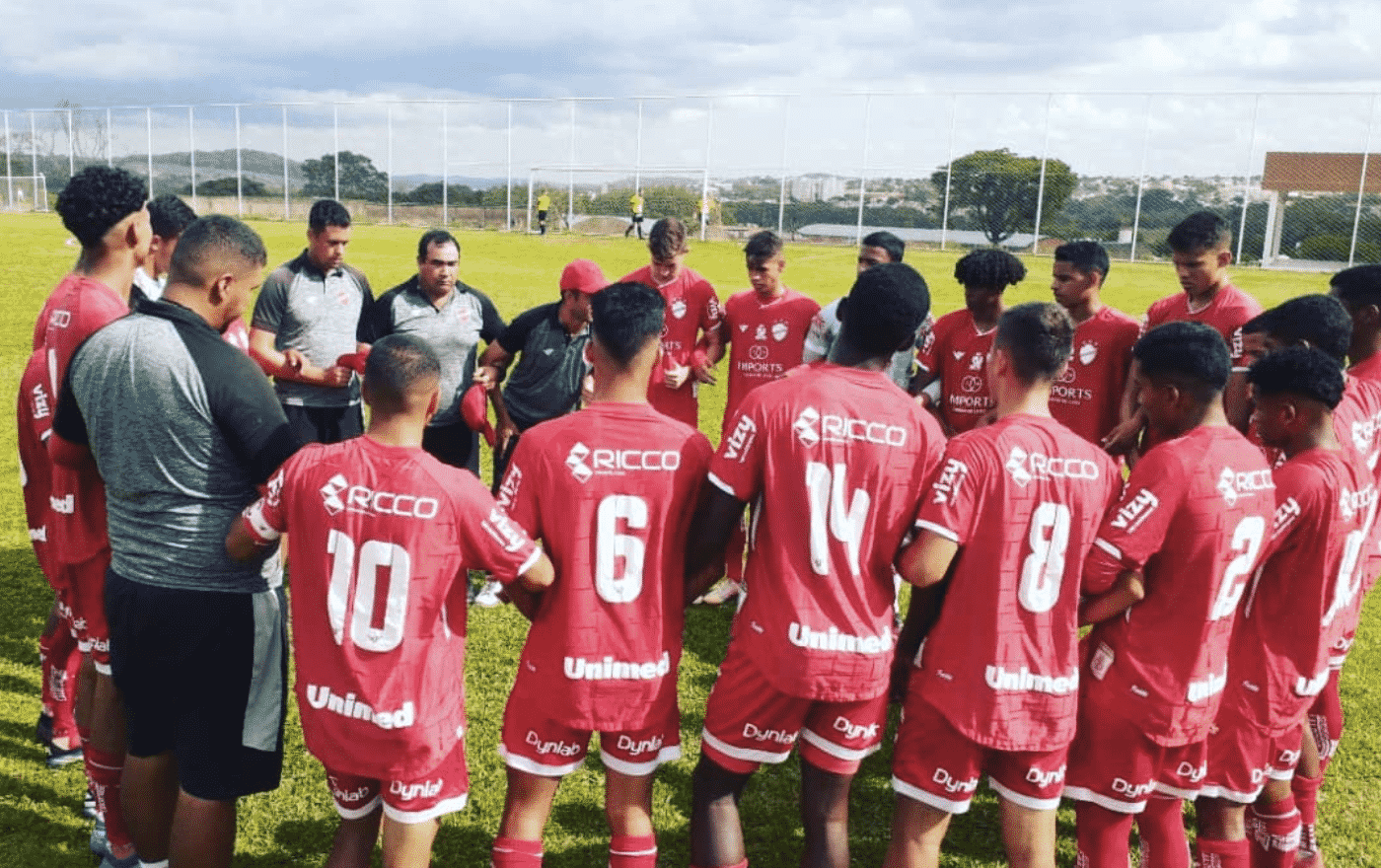 Vila Nova se prepara para semifinal do Goian&atilde;o Sub-17