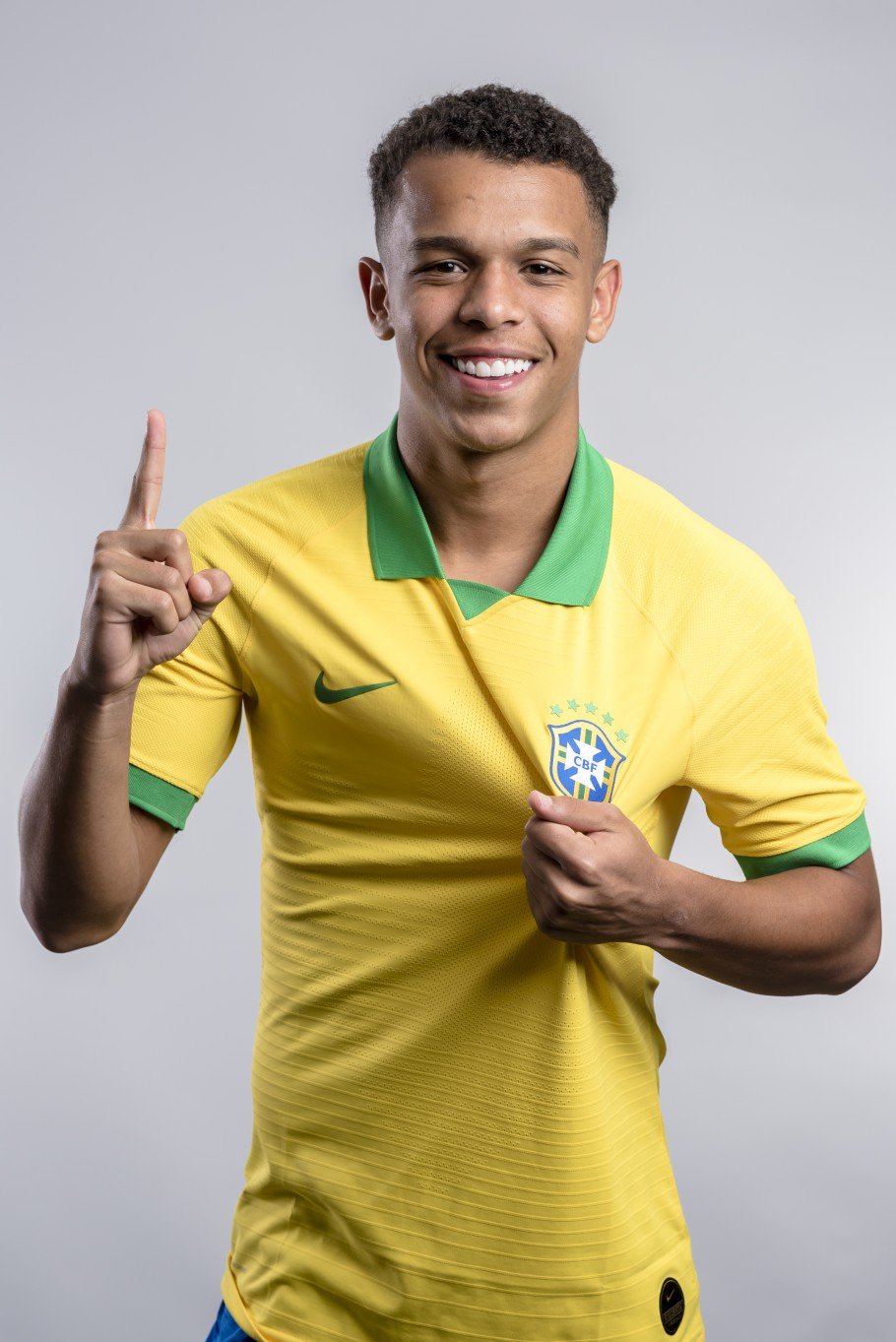 Carille prevê retorno de Sandry ainda em 2021: “Está evoluindo, treinando muito”