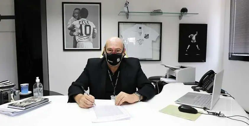 Rueda banca perman&ecirc;ncia de Carille at&eacute; 2023: &ldquo;Contratamos at&eacute; o fim da gest&atilde;o&rdquo;