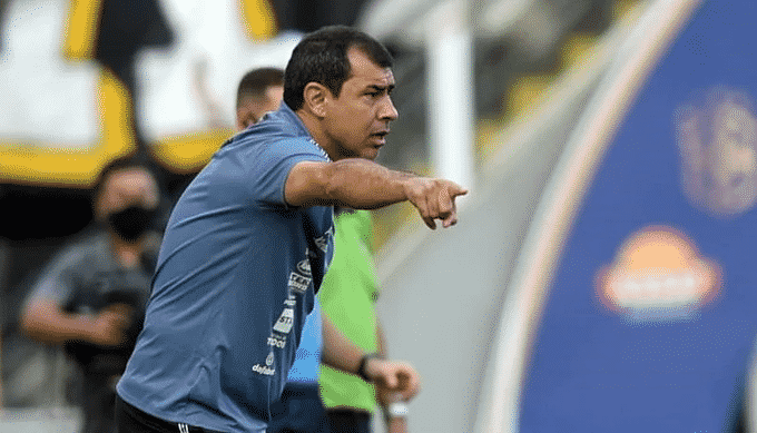 Carille destaca importância de se distanciar do Z4: “Sei que precisa de mais”