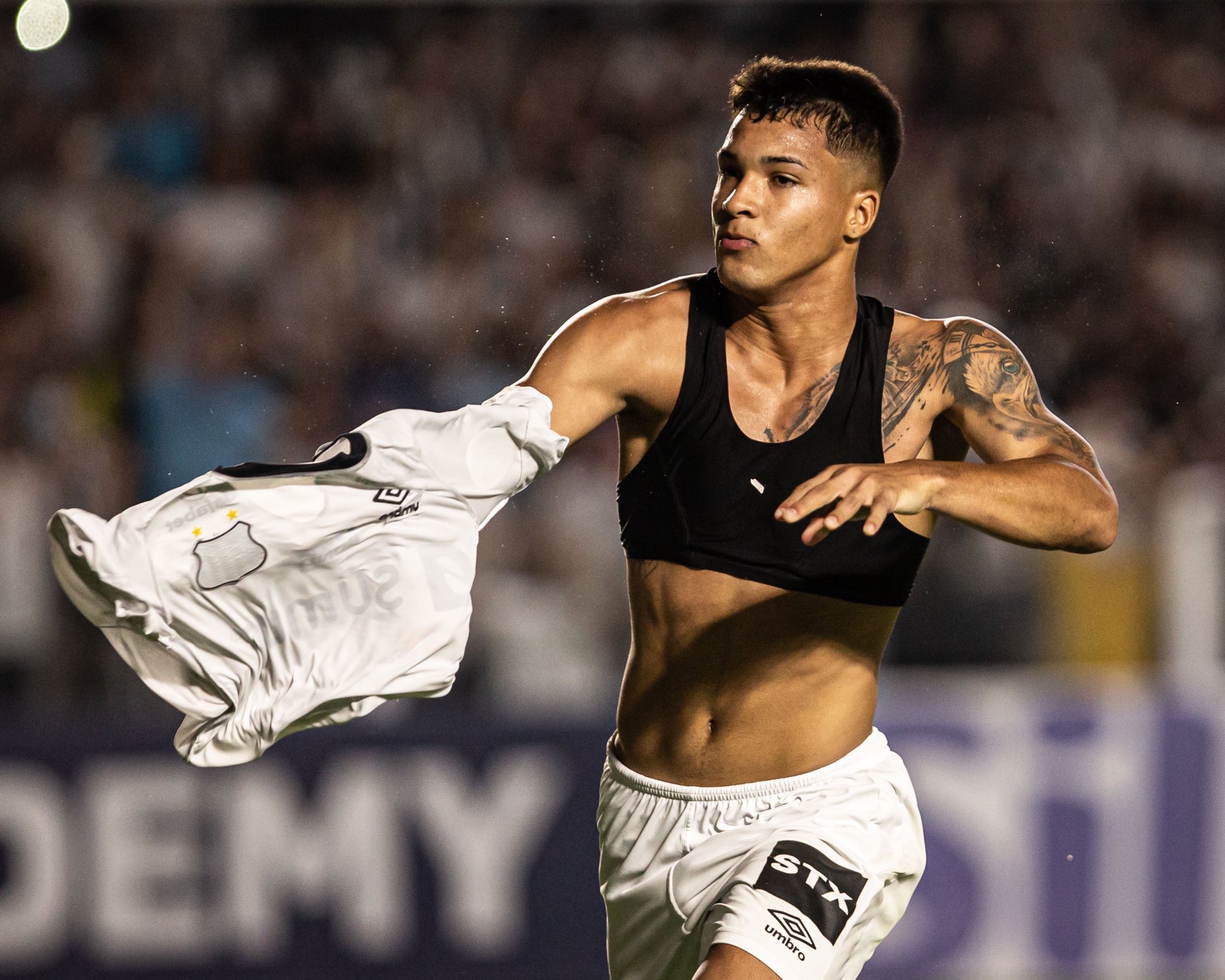 Marcos Leonardo comemora vitória: “Trabalhamos bastante por isso”