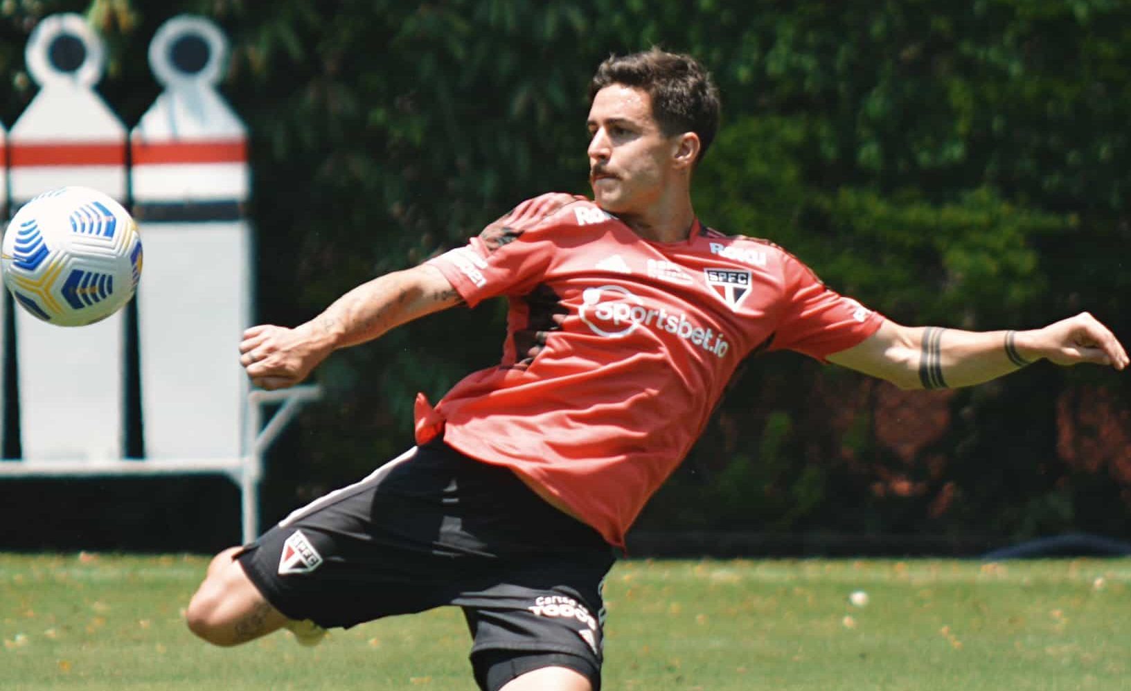 Gabriel e Rojas devem ter nova chance no S&atilde;o Paulo