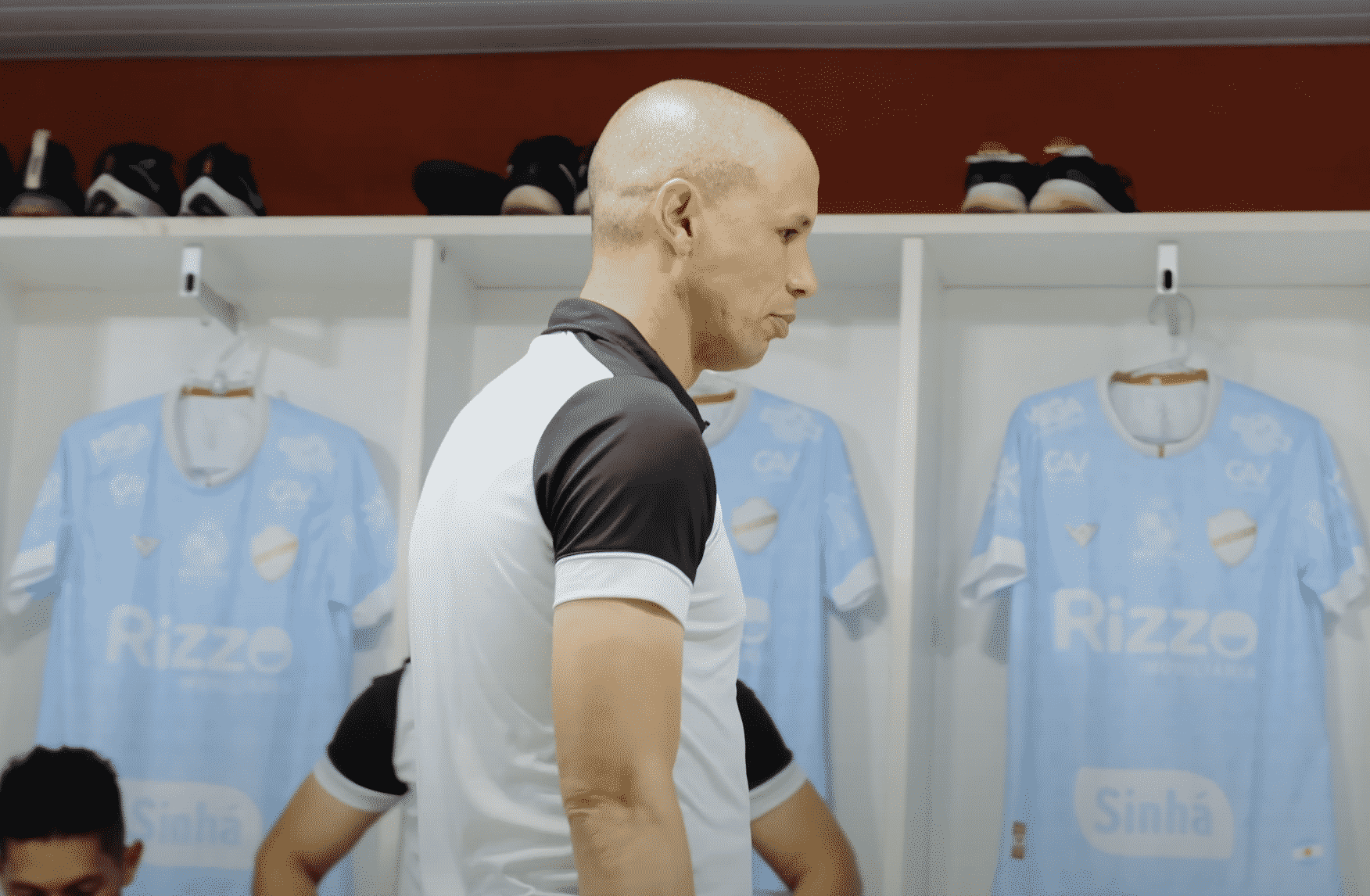 Higo Magalh&atilde;es exalta goleada do Vila Nova: &ldquo;para dar confian&ccedil;a&rdquo;