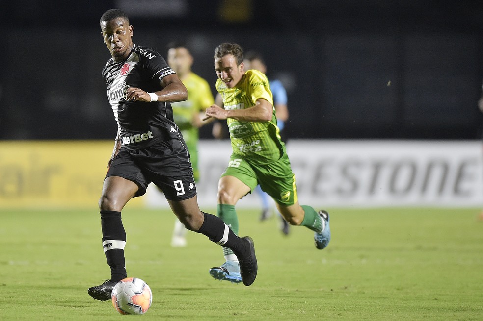 Vasco &eacute; condenado a pagar d&iacute;vida milion&aacute;ria a ex-jogador