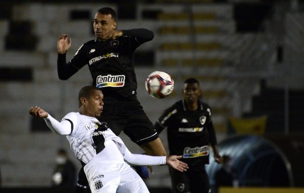 Pend&ecirc;ncias salariais levam elenco da Ponte a fazer &ldquo;greve de sil&ecirc;ncio&rdquo;, mais uma vez