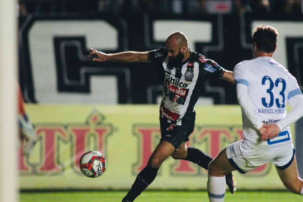 &ldquo;Poder&iacute;amos estar brigando por algo maior&rdquo;, afirma Paulo S&eacute;rgio, n atual situa&ccedil;&atilde;o do Oper&aacute;rio-PR