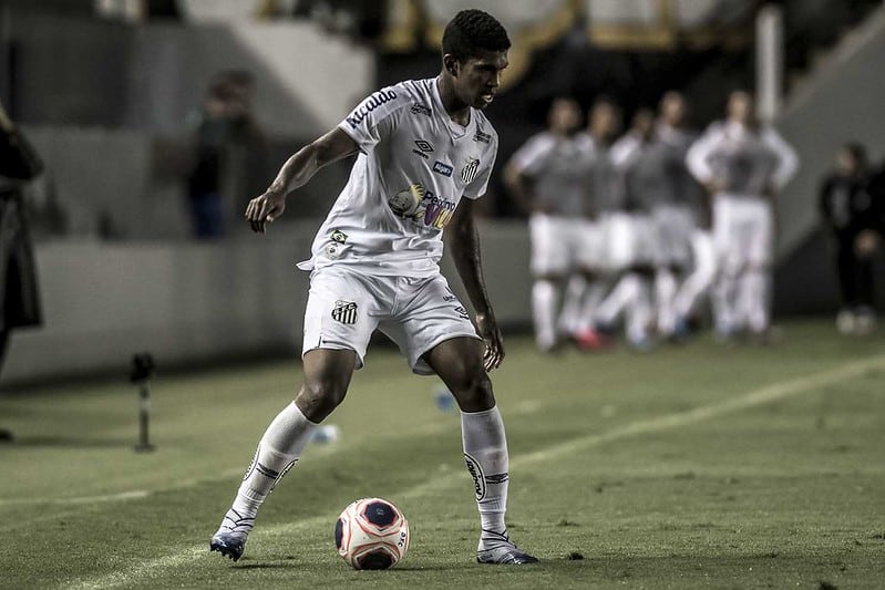 Raniel perto de acordo com o Vasco