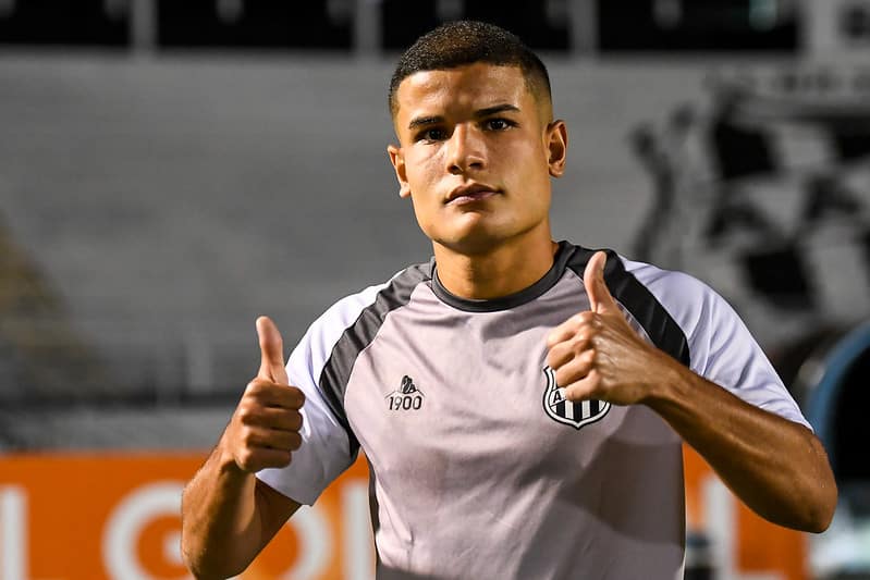 Ponte Preta monitora a situa&ccedil;&atilde;o de atletas em fim de contrato