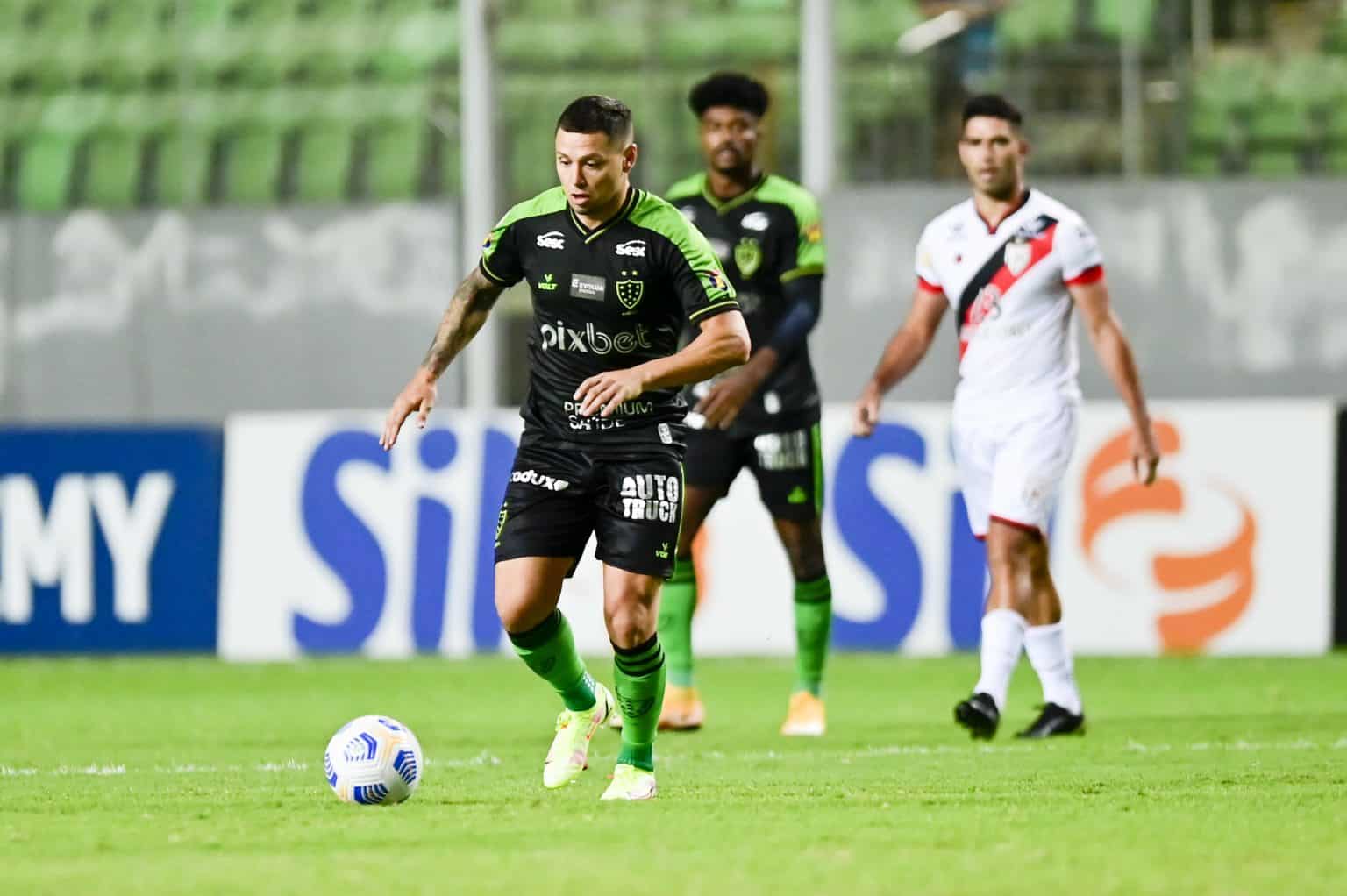 Am&eacute;rica-MG perde 2 titulares para jogo contra Cear&aacute;, mas um retorna