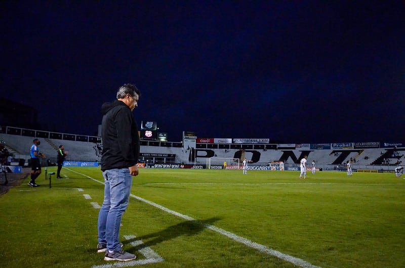 Ponte Preta espera definir situação de Kleina até fim da semana