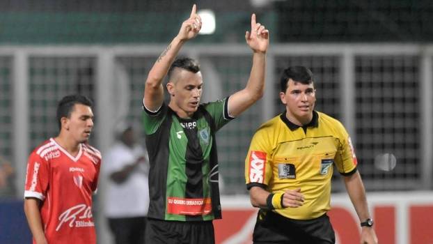 Livre no mercado, Marcelo Toscano comenta passagem no Am&eacute;rica-MG