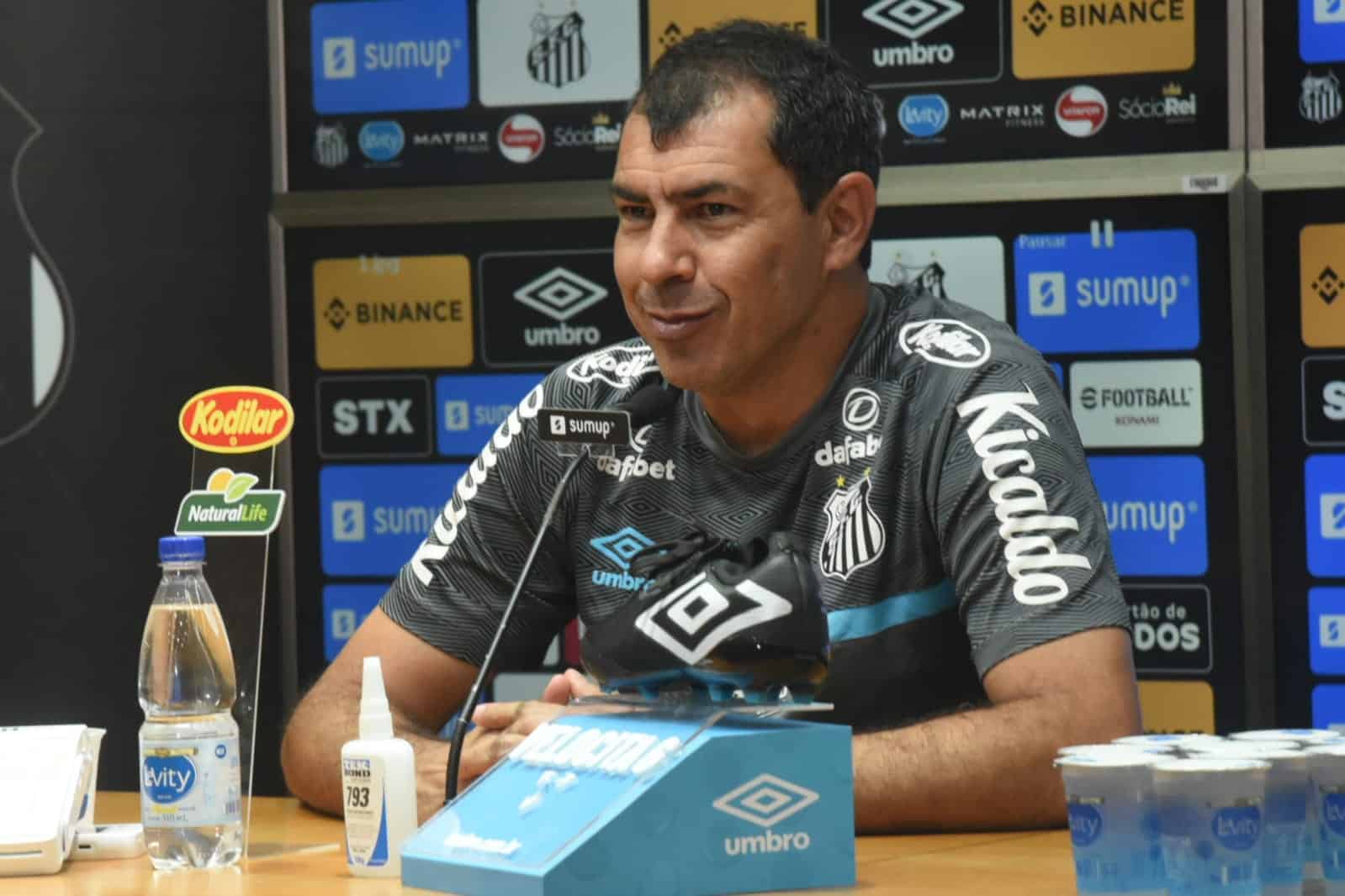 Carille relembra import&acirc;ncia dos Meninos da Vila no elenco principal: &ldquo;Me agrada demais&rdquo;