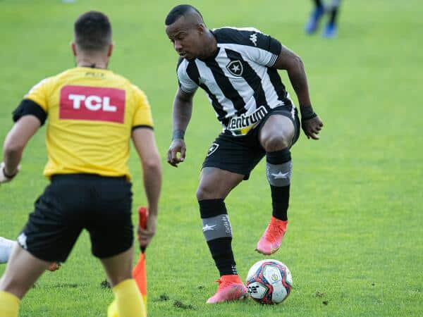 Guilherme Santos, lateral-esquerdo, na Ponte Preta?