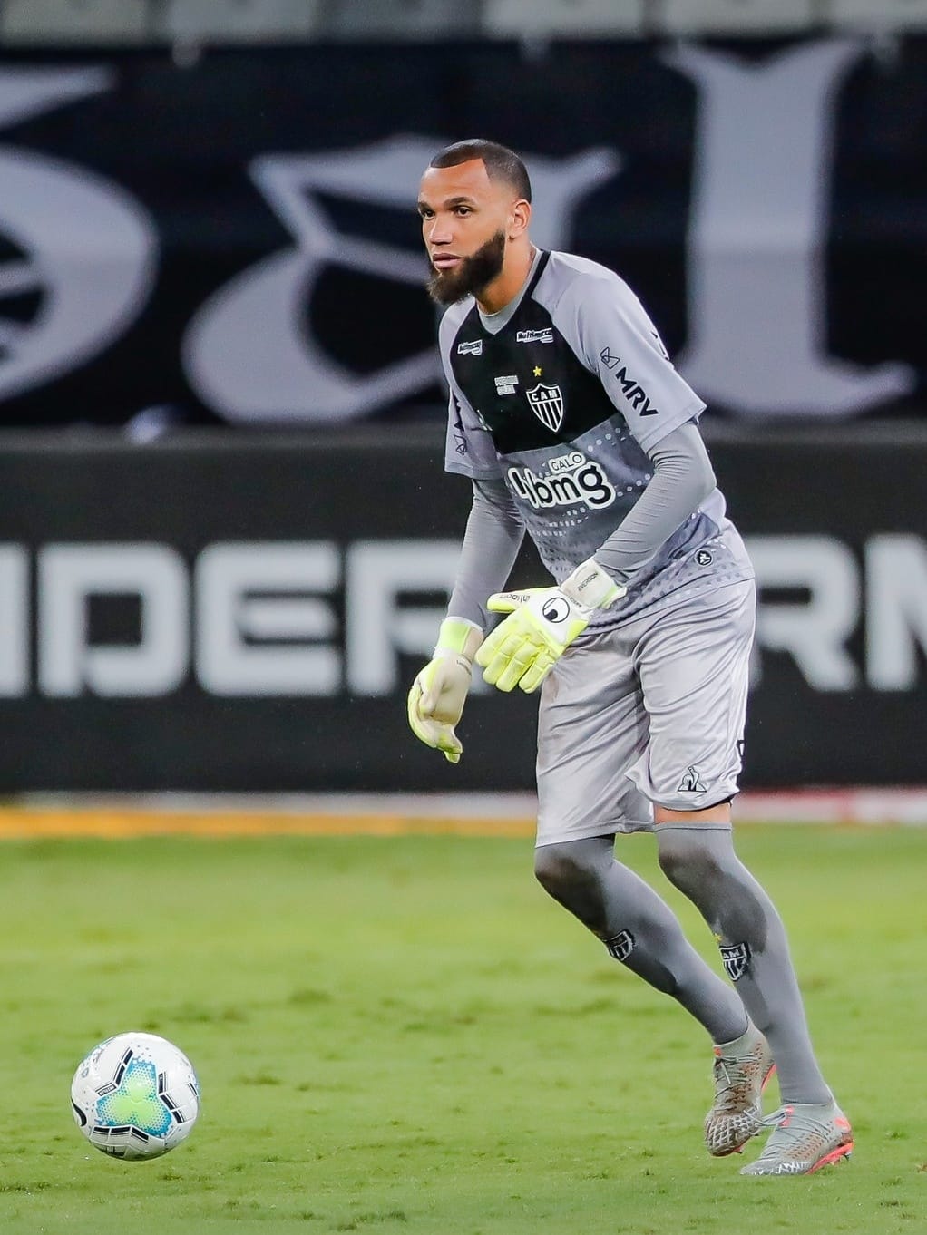 Atl&eacute;tico-MG estende contrato de Everson; sete nomes t&ecirc;m v&iacute;nculo at&eacute; o final de 2022