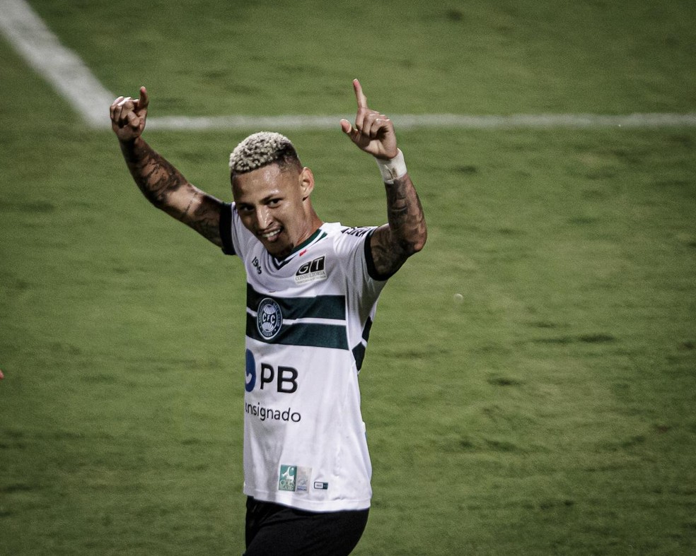 Coritiba tem volta de jogadores emprestados