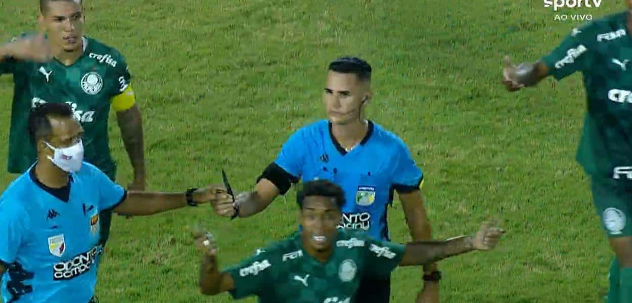 Copa S&atilde;o Paulo &eacute; palco de vergonha que merece puni&ccedil;&atilde;o in&eacute;dita no Brasil