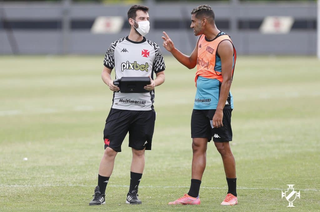 Isaque chega com a maior oportunidade da carreira