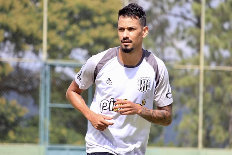 Ponte abre a semana na expectativa por Lucca