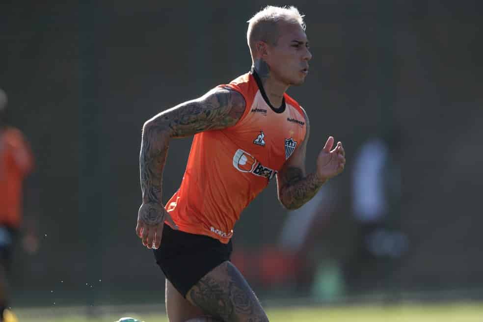 Desfalques no Atl&eacute;tico-MG: Vargas se junta a God&iacute;n; ambos viajam no domingo