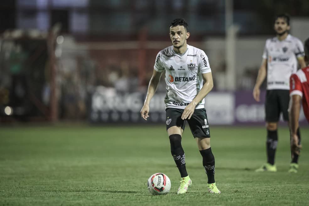 Castilho comemora estreia no Atl&eacute;tico-MG: &ldquo;Sensa&ccedil;&atilde;o muito boa&rdquo;