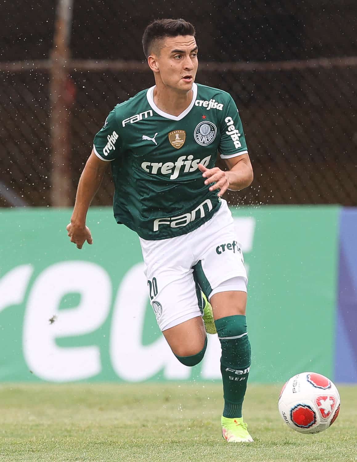 Atuesta e Jailson s&atilde;o destaques de time reserva do Palmeiras