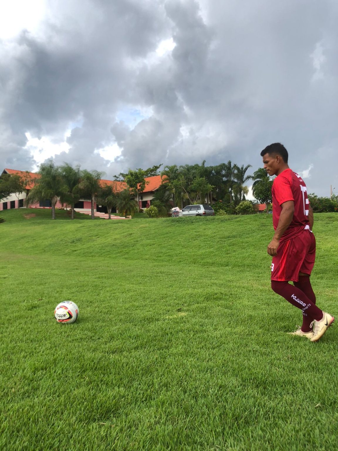 Dudu Oliveira, refor&ccedil;o do Uni&atilde;o Rondon&oacute;polis, prev&ecirc; temporada de 2022