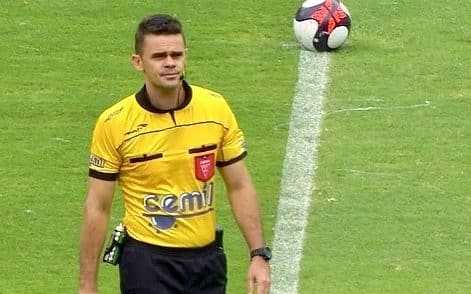 Am&eacute;rica-MG: &Aacute;rbitro experiente apita jogo de domingo
