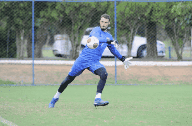 Goleiro Thomazella avalia prepara&ccedil;&atilde;o da Portuguesa e projeta estreia contra o Primavera
