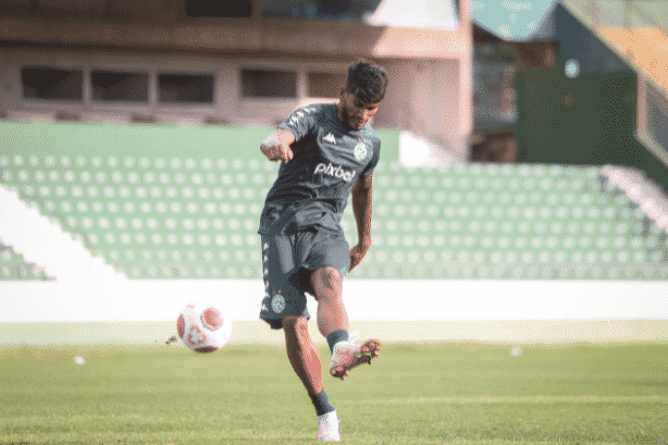Volante do Guarani projeta estreia contra o São Paulo e destaca: “Vamos buscar alçar voos mais altos”
