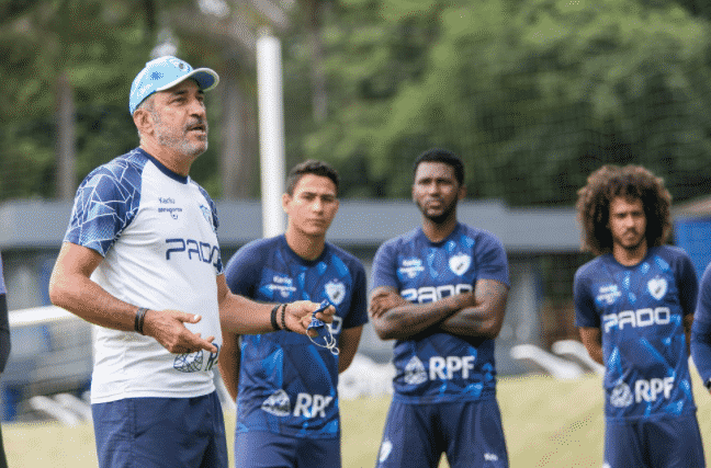 Vinicius Eutr&oacute;pio celebra bom in&iacute;cio do Londrina no Estadual e destaca o 2&ordm; tempo da equipe