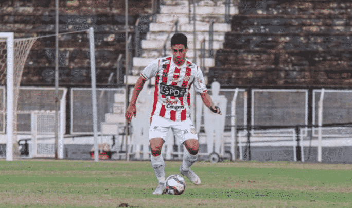 Eduardo Brito, do Bangu, comenta vitória sobre o Fluminense: “Muito importante”