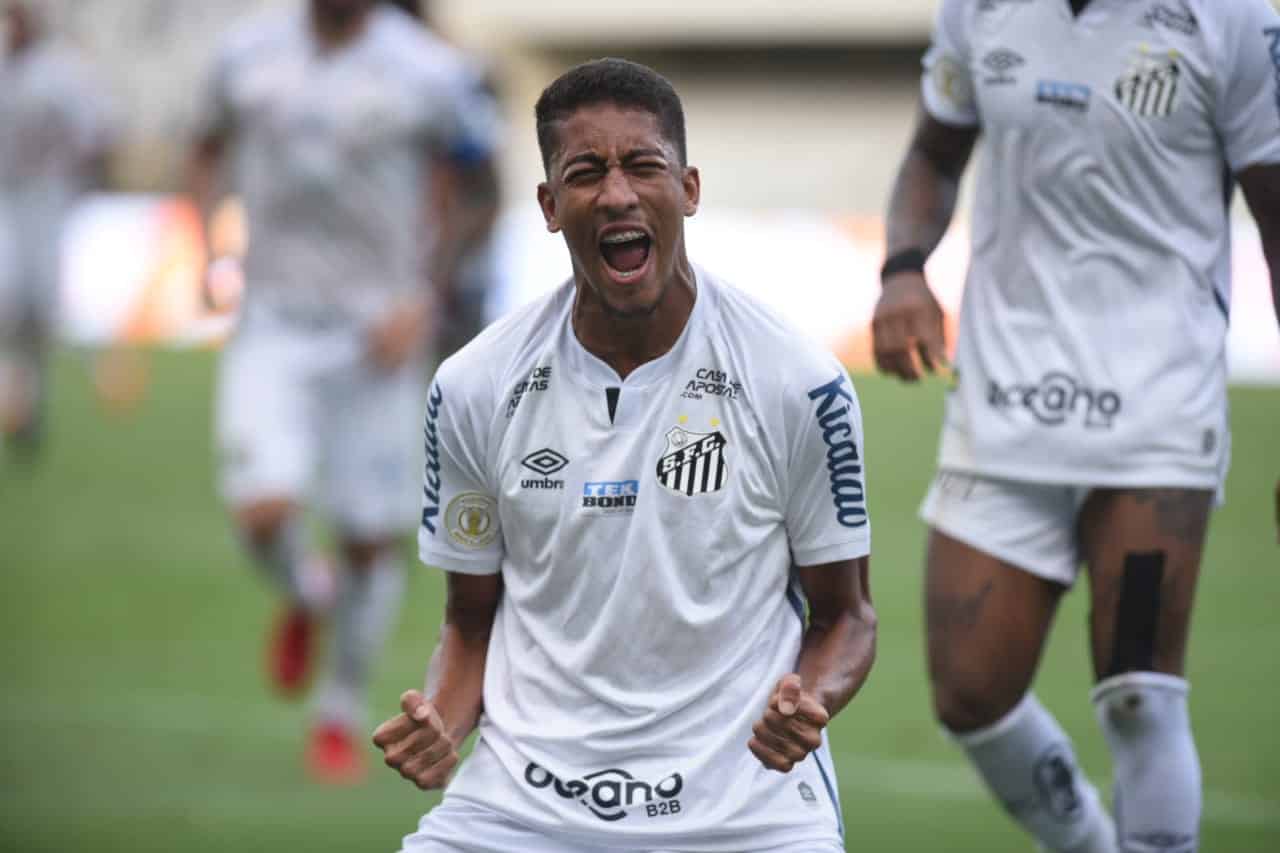 Santos encaminha empréstimo de Bruno Marques para o Arouca, de Portugal
