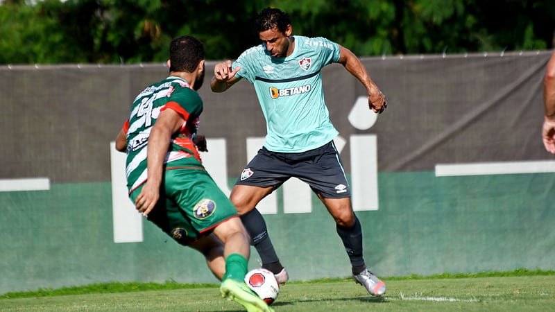 Fluminense vence jogo-treino contra o Porto Real